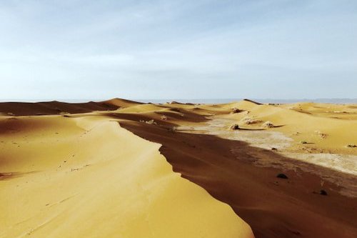 Méditation pleine conscience dans le désert